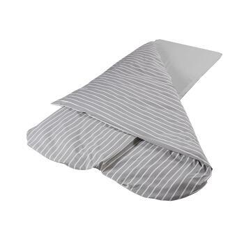 Couchage grand confort : - Modèle Rayé Gris pour matelas 77 x 190 x 2,5 cm