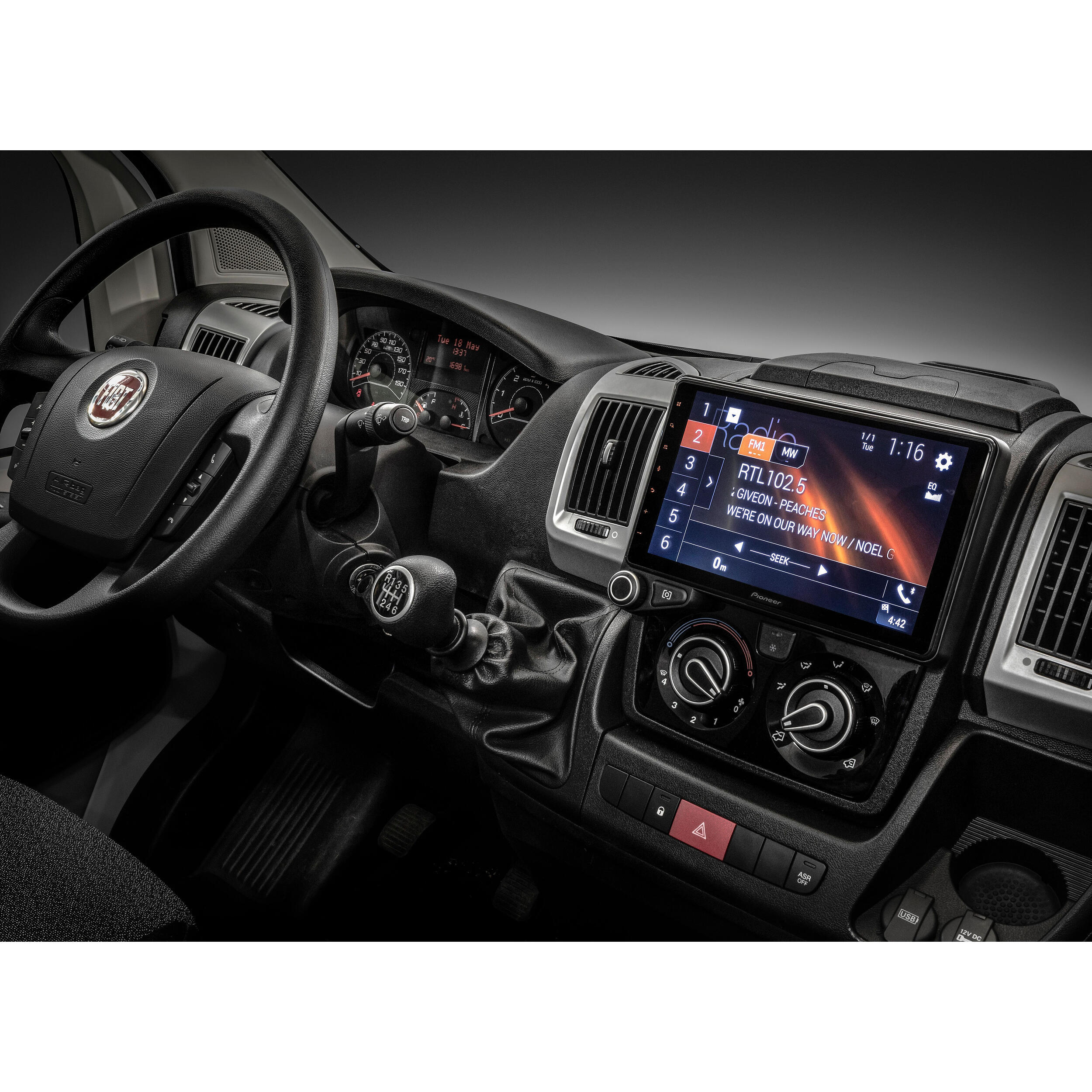 Station multimédia avec navigation intégrée : AVIC-Z1000D35C pour Fiat DUCATO III - Peugeot BOXER II - Citroen JUMPER II