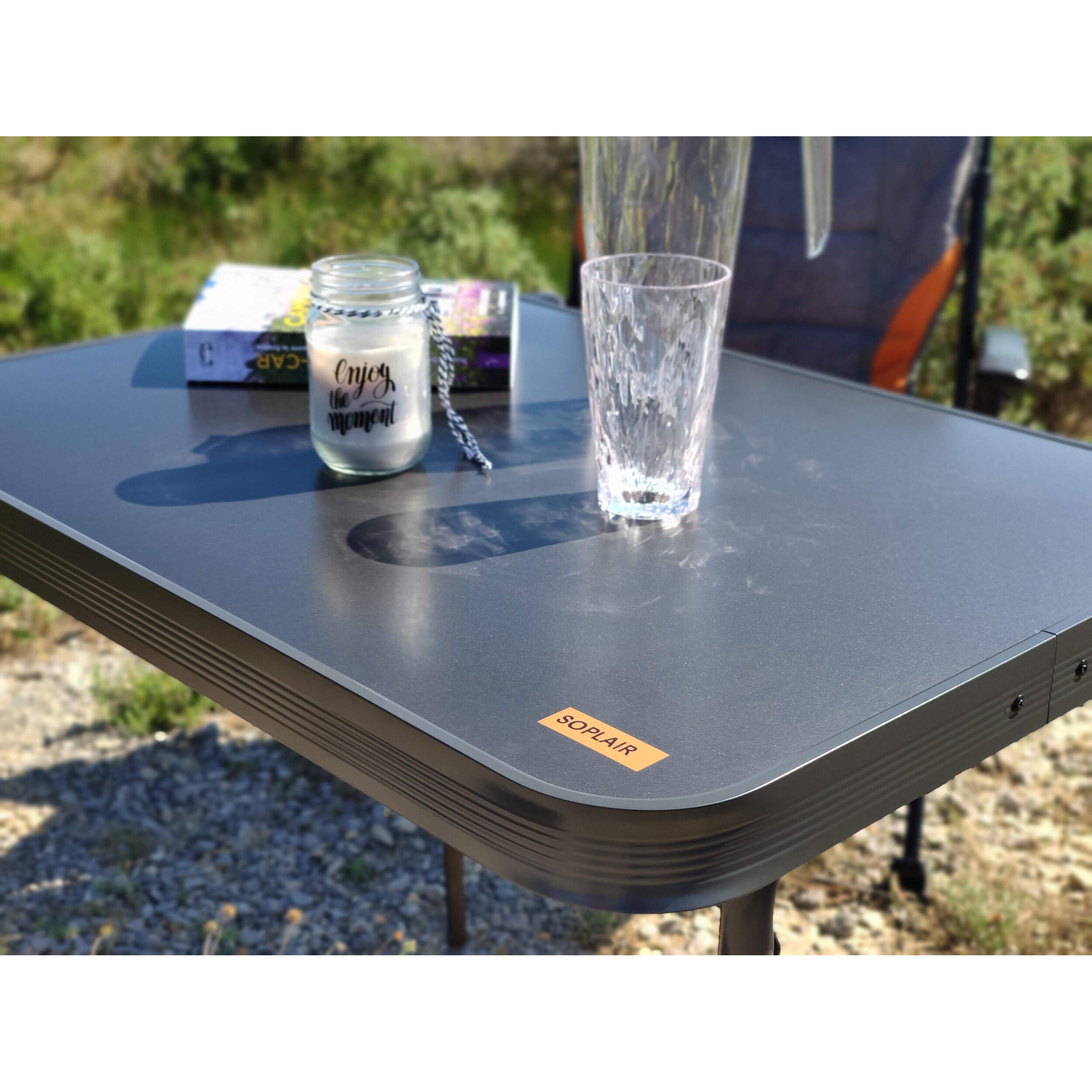 Table de camping Amica : - Modèle : 4 personnes