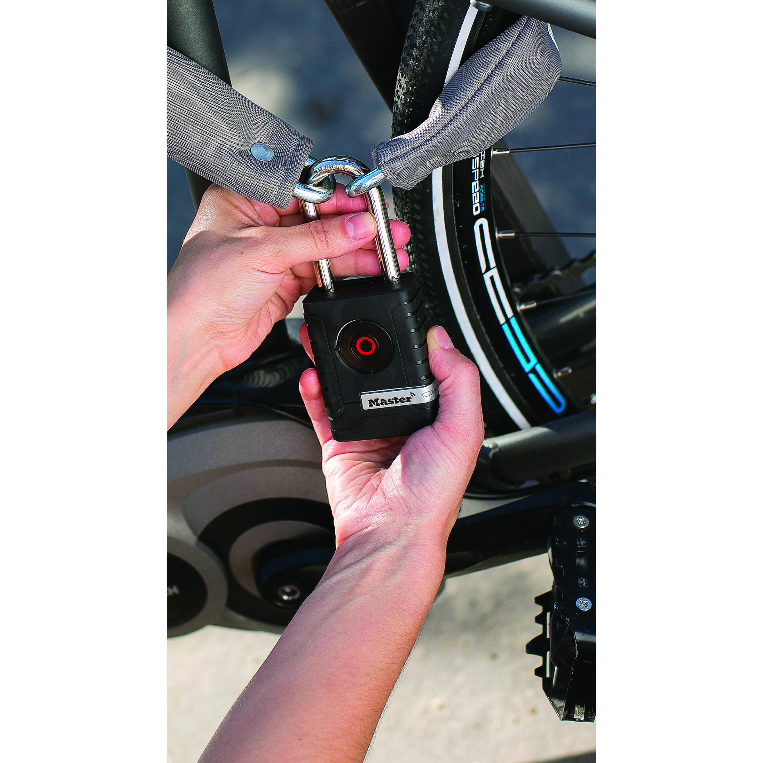 Cadenas antivol connecté et piloté par smartphone
