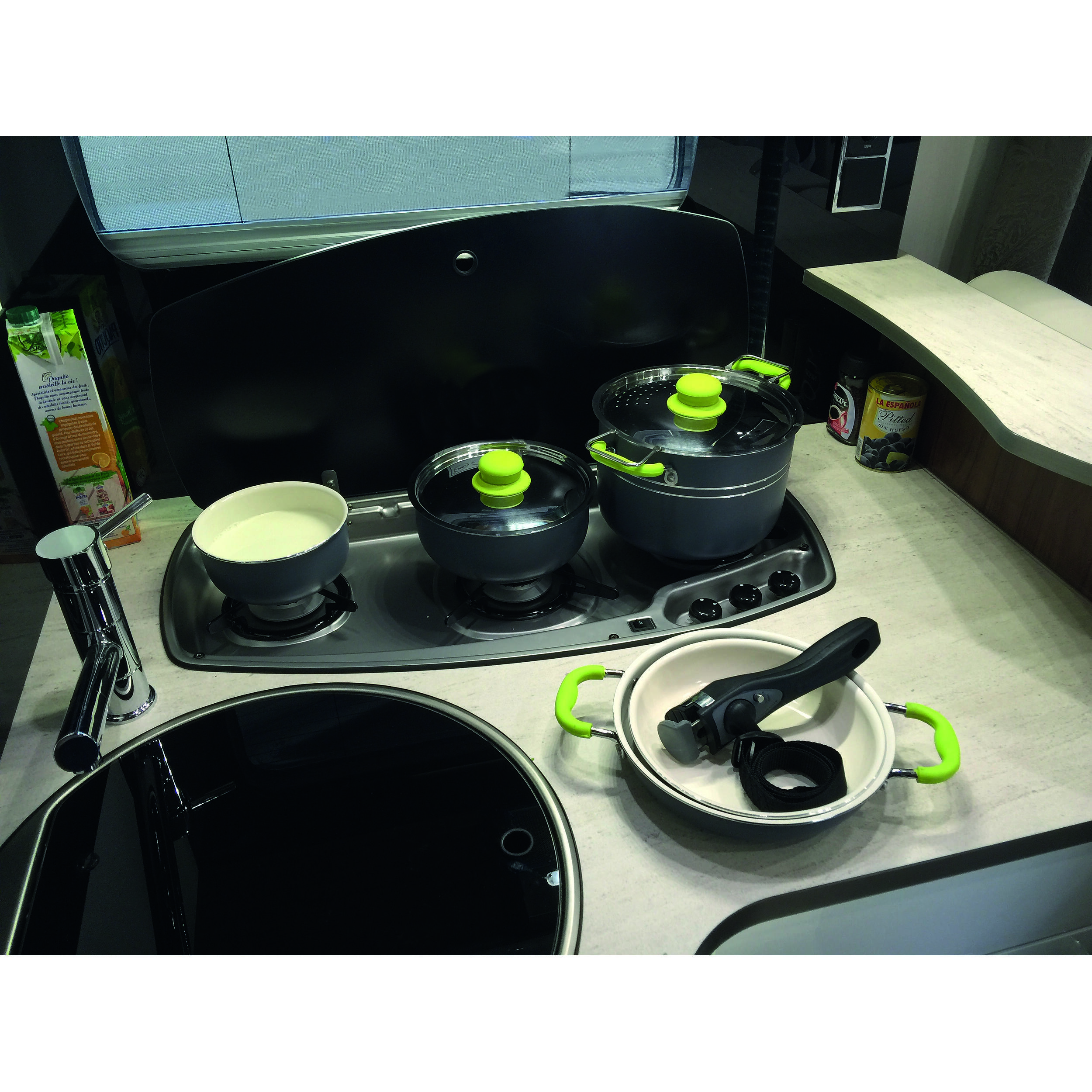 Popote EasyCook avec 8 pièces pour camping-car, caravane, fourgon