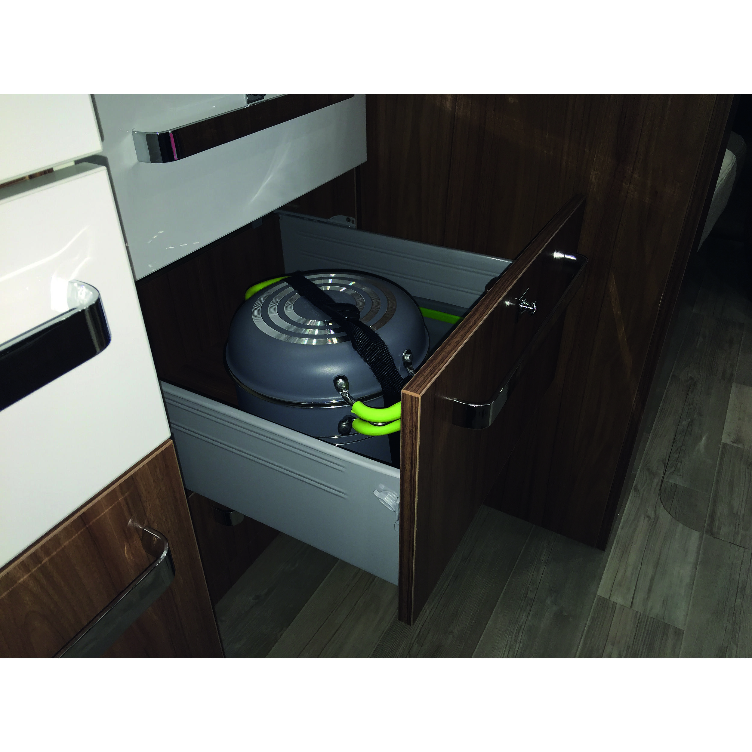 Popote EasyCook avec 8 pièces pour camping-car, caravane, fourgon