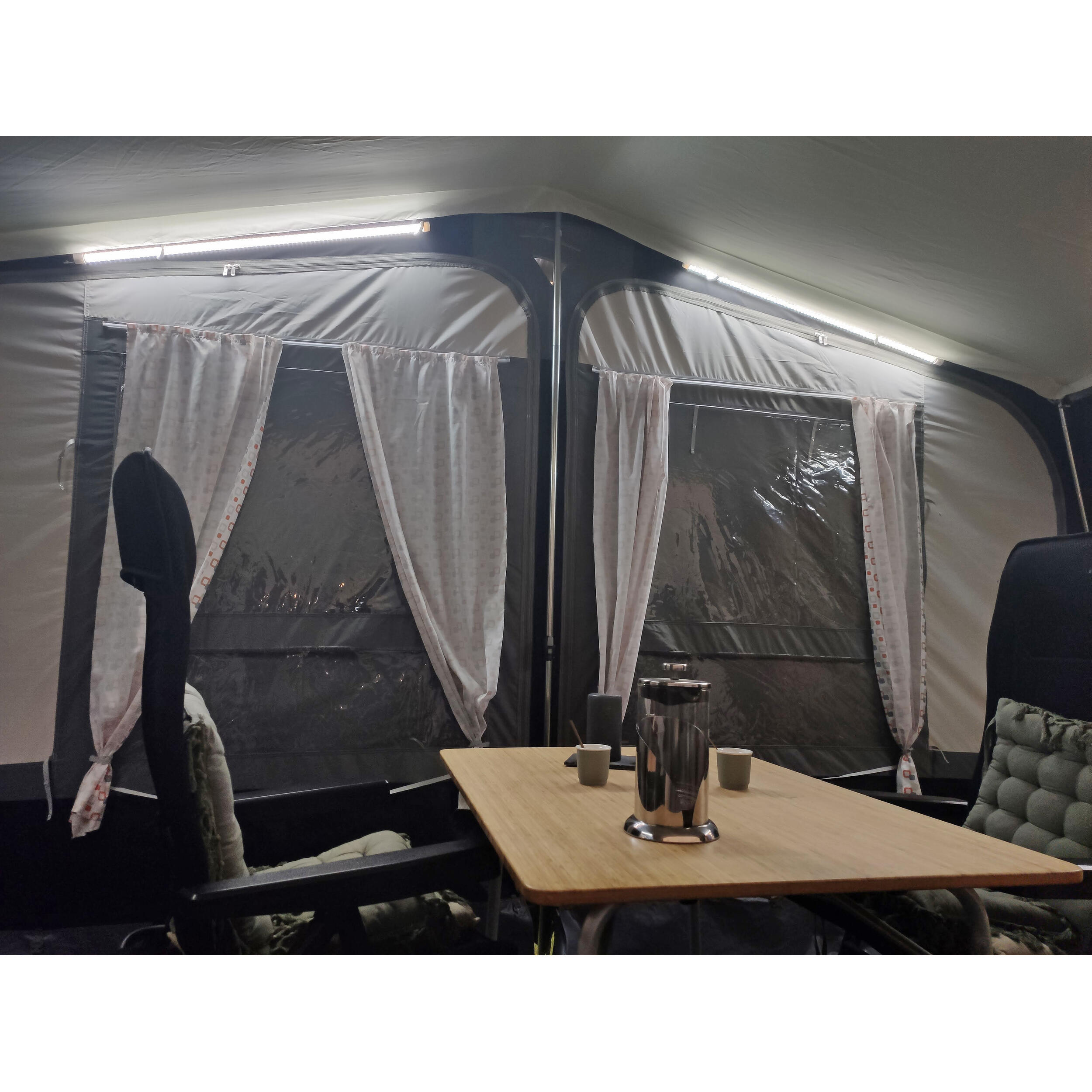 Lampe tube à suspendre Lumino pour auvent
