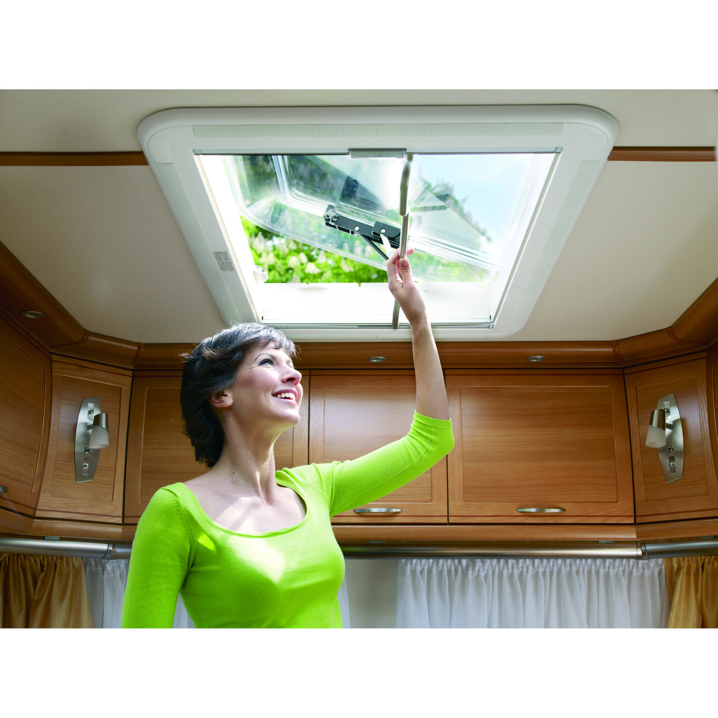 Lanterneau pour camping-car panoramique Heki 2 : - Modèle standard