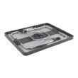 Table rectangulaire grise en aluminium : - Dimensions : 80 x 60 cm