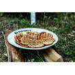 Lot de 2 assiettes en émail