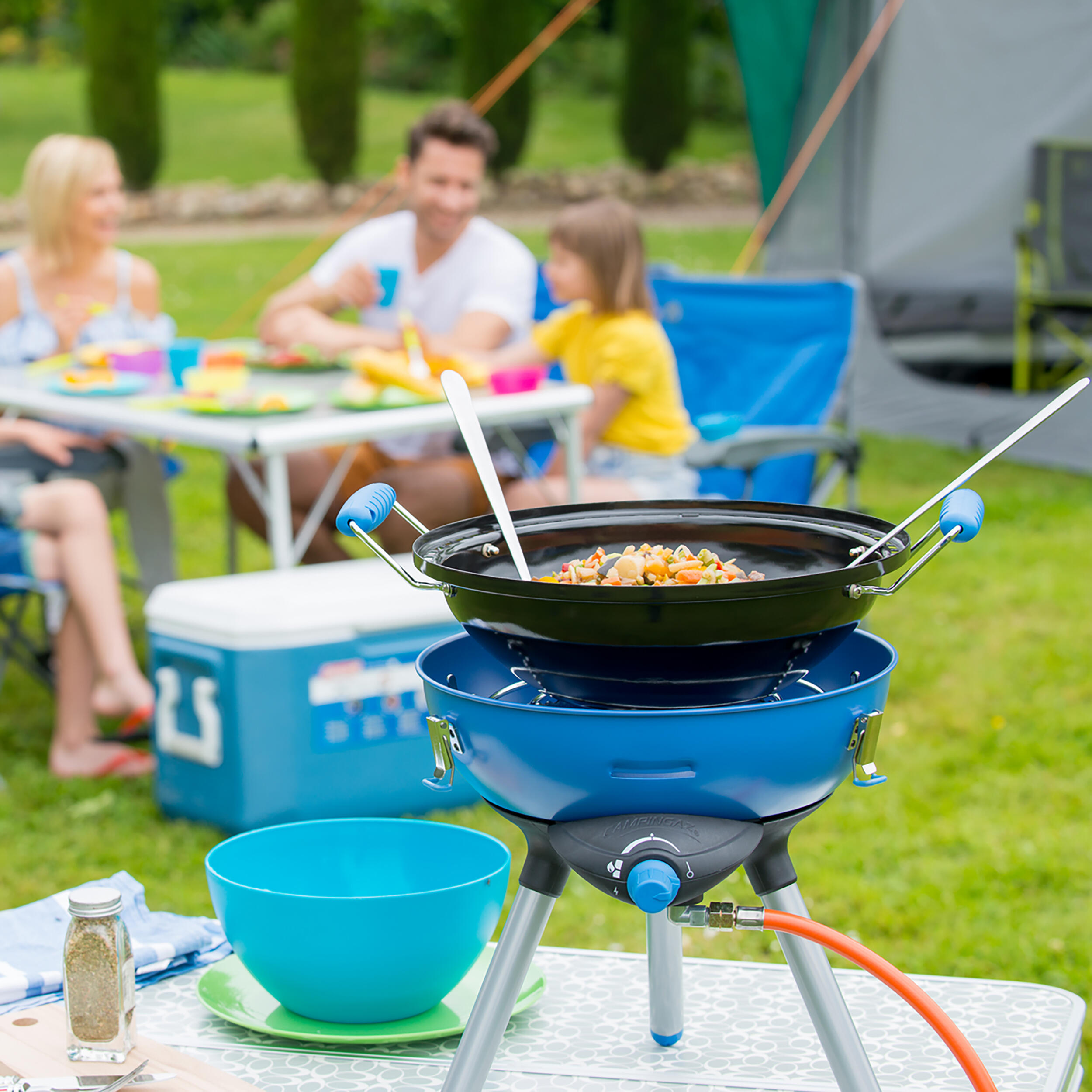 Barbecue à gaz Party Grill 400 : Modèle pour bouteille de gaz