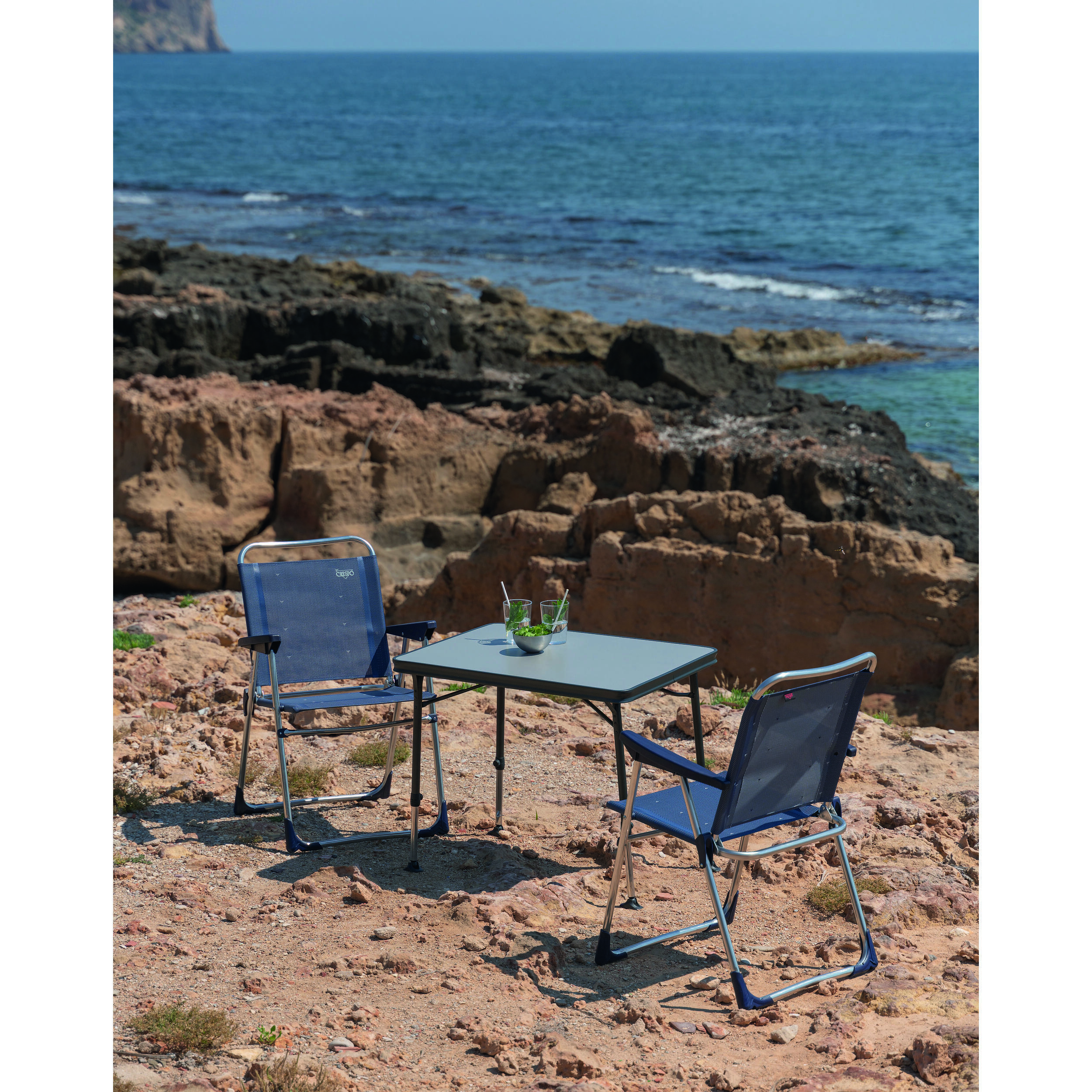 Table rectangulaire grise : 81x61cm