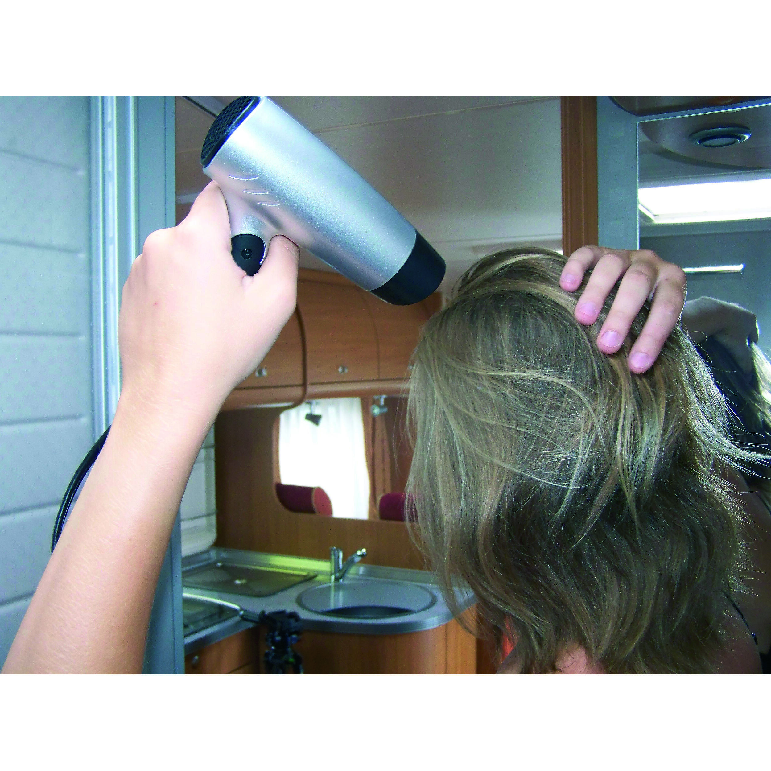Sèche-cheveux 12 volts spécial camping-car